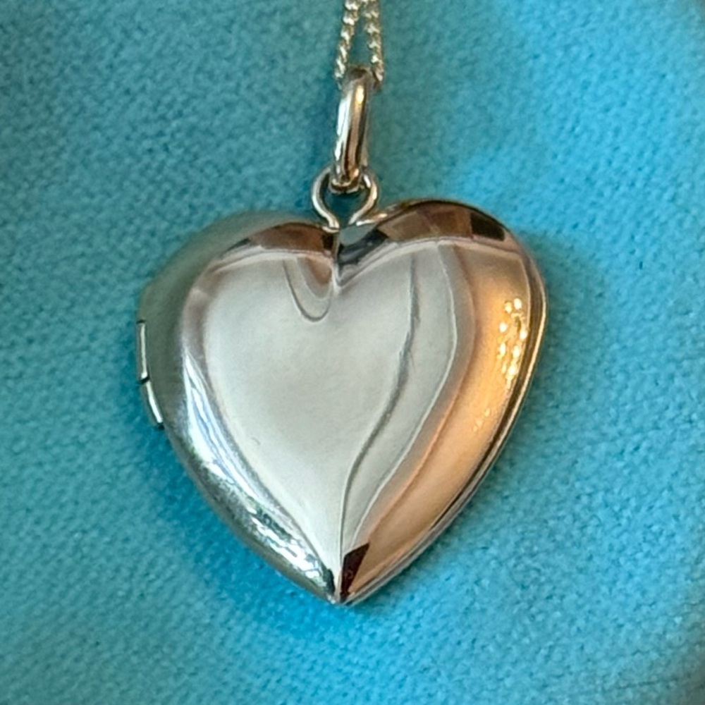 Vintage Tiffany & Co 14k Gold Heart Locket with Original Chain and Pouch